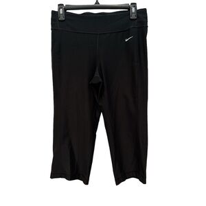 Nike Dri-Fri Cropped Pull On Capri Pants Leggings